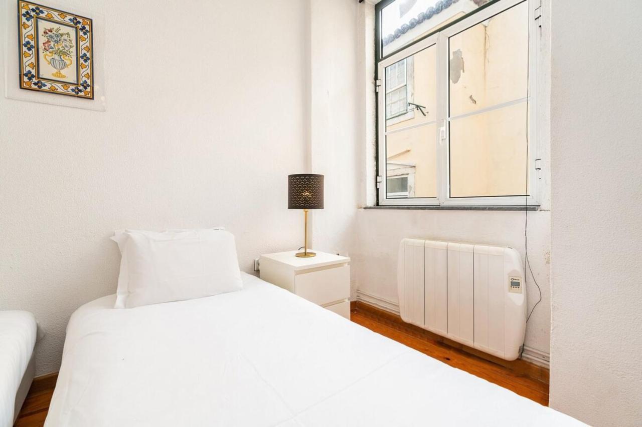Charming 2 Bedroom Apartment Next To Praca Da Figueira Lisboa Ngoại thất bức ảnh